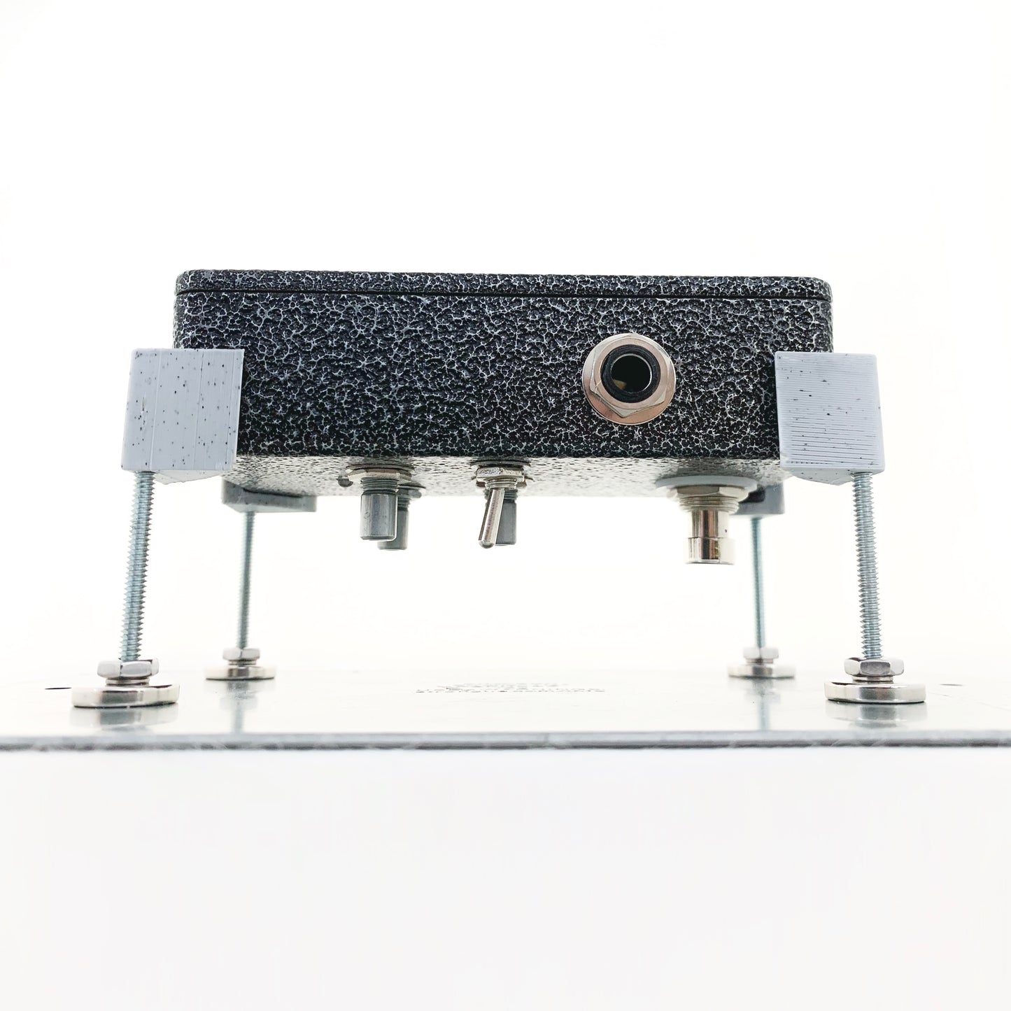 Bottom-up Bench Rest for Hammond-style Enclosures